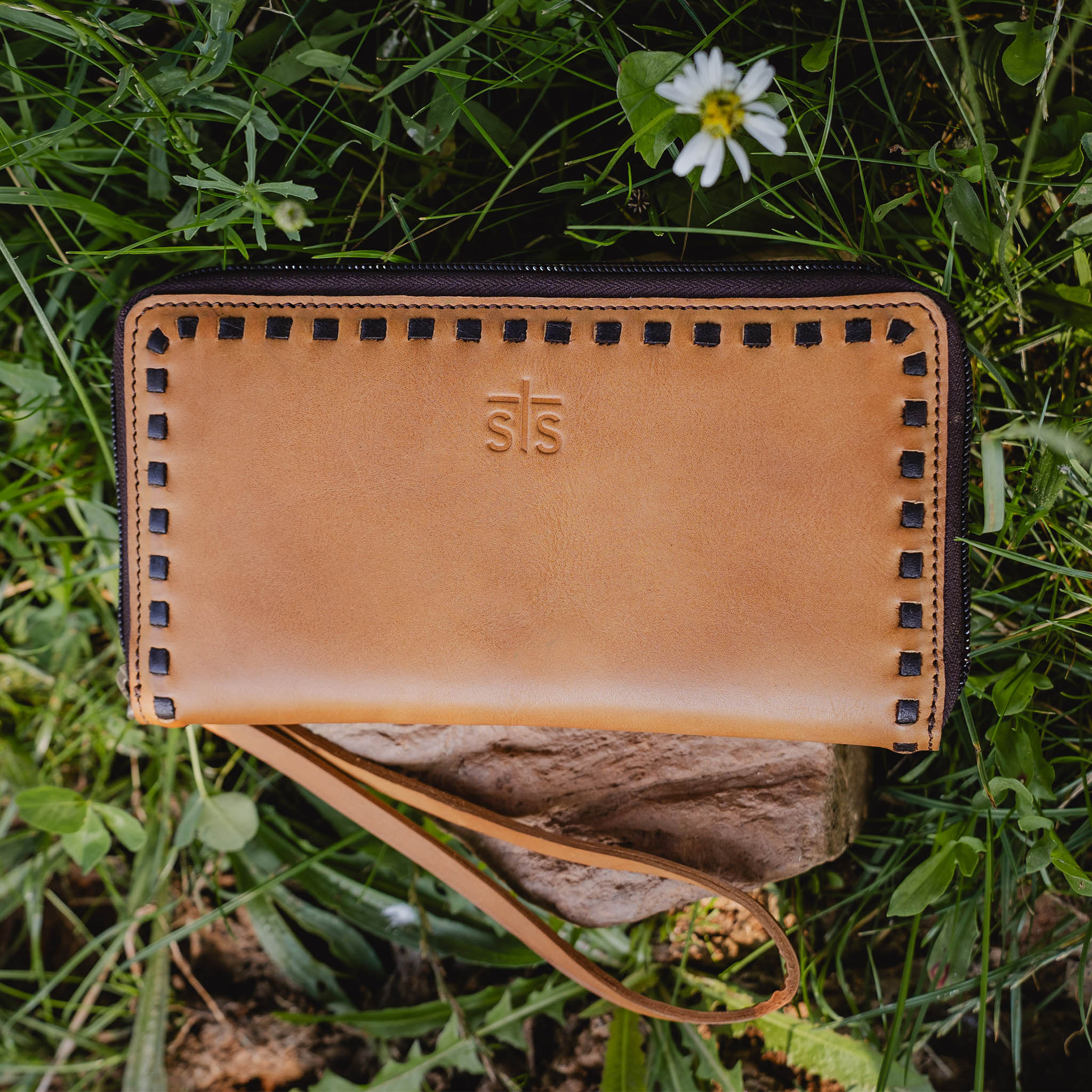 Bandera Tan Berkley Bifold Wallet - Image 2