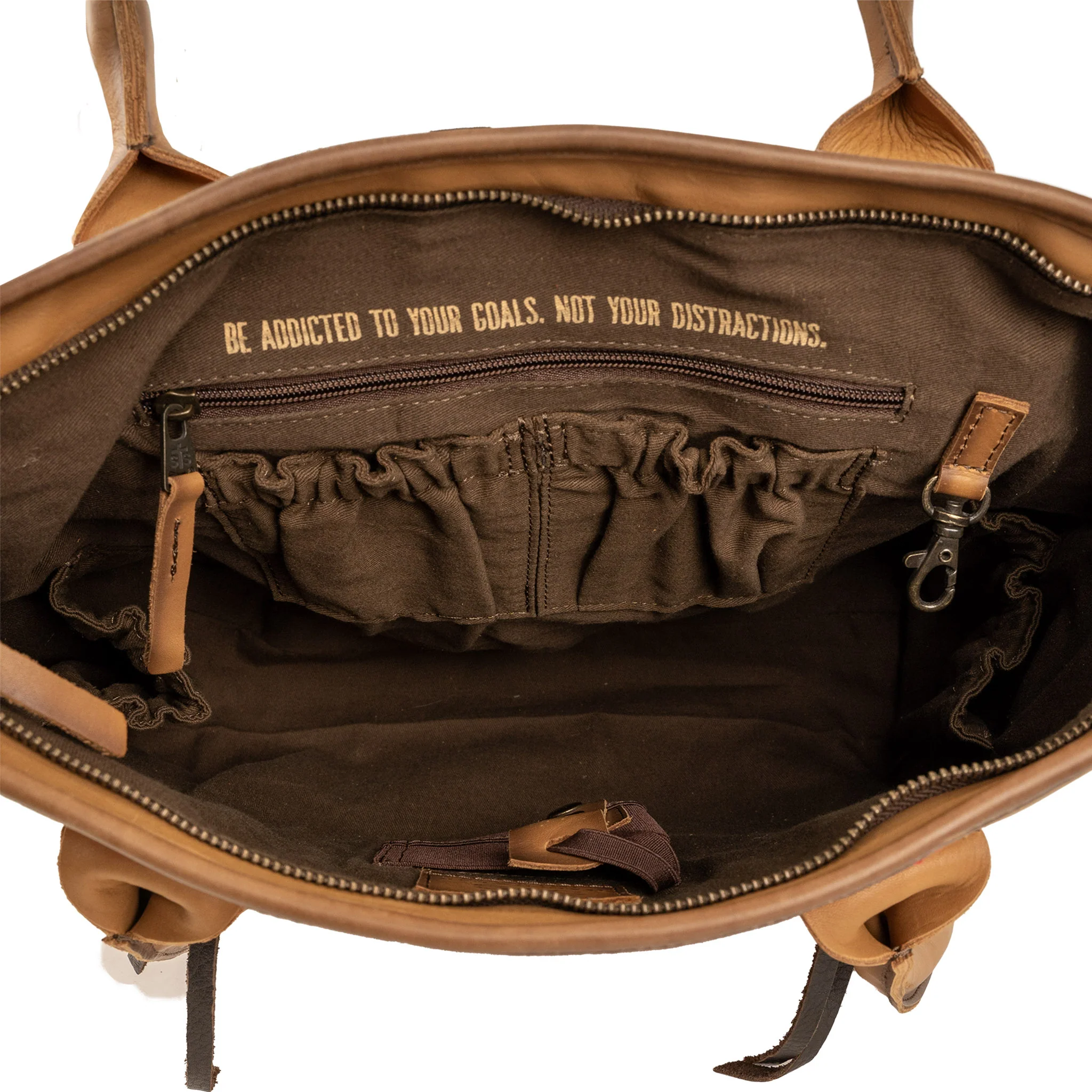 Chaynee Valley Large Tote - Image 5