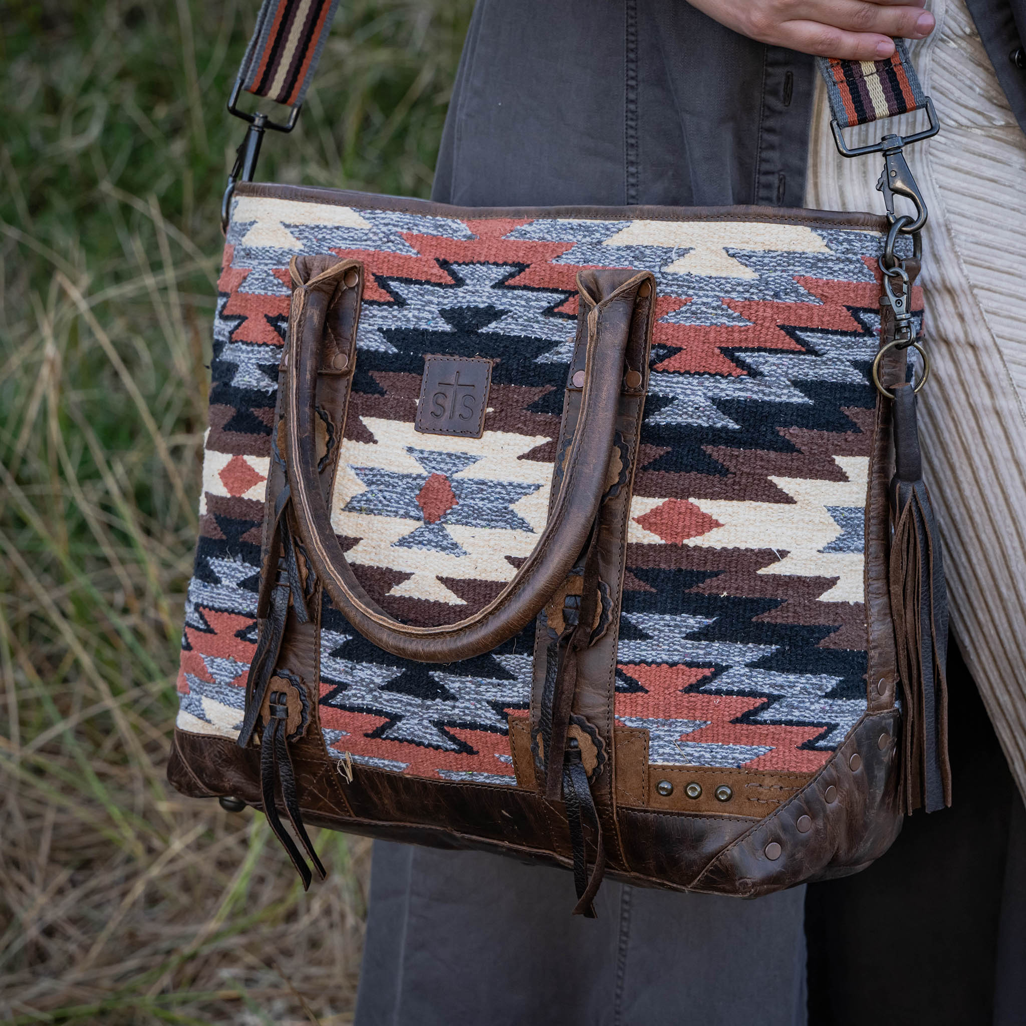 Guadalupe Serape All-In Tote - Image 4