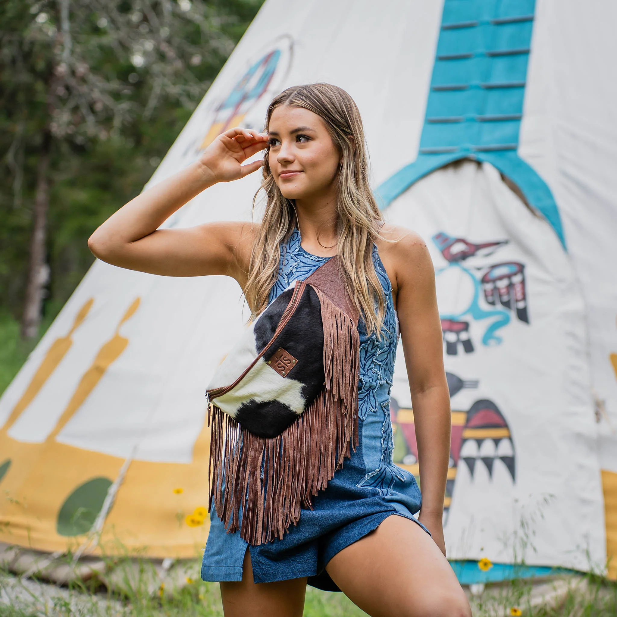 Indie Cowhide Hildy Belt Bag - Image 4