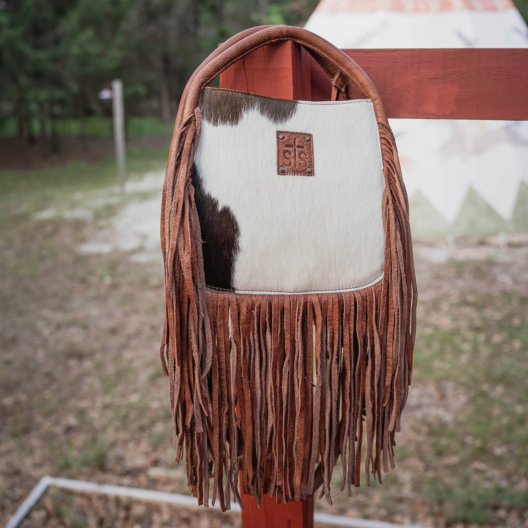 Indie Cowhide Sugar Satchel - Image 5