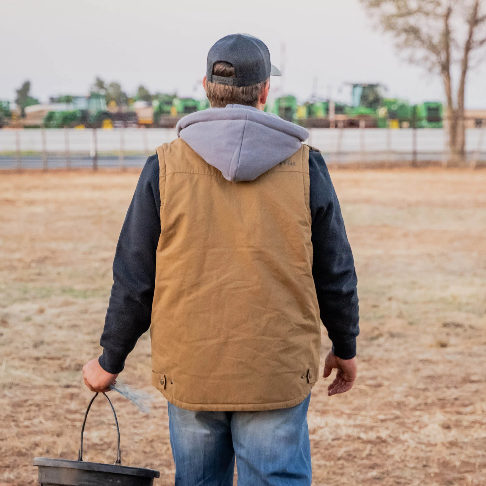 Men's Knoll Vest - Image 5