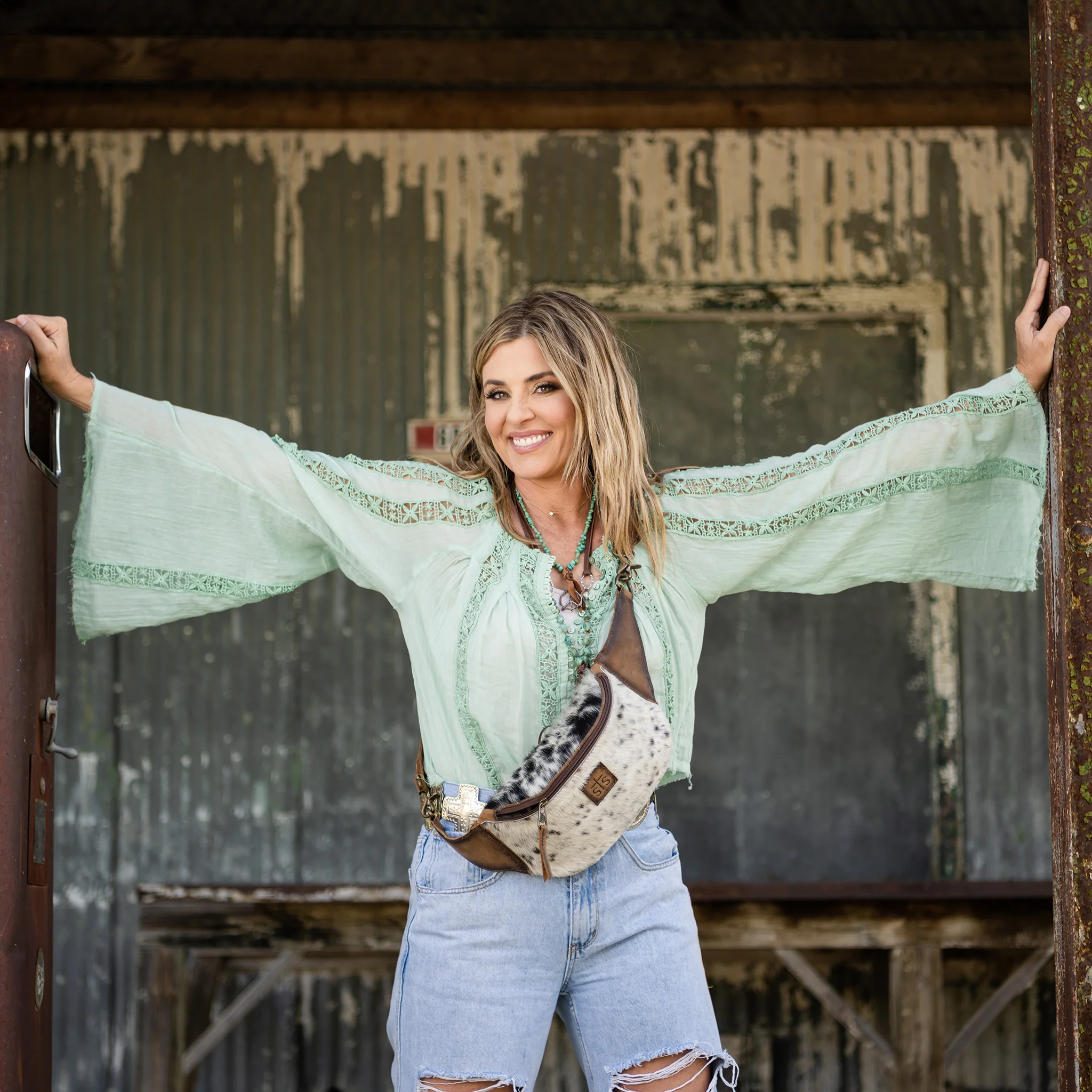 Roswell Cowhide Hildy Belt Bag - Image 2
