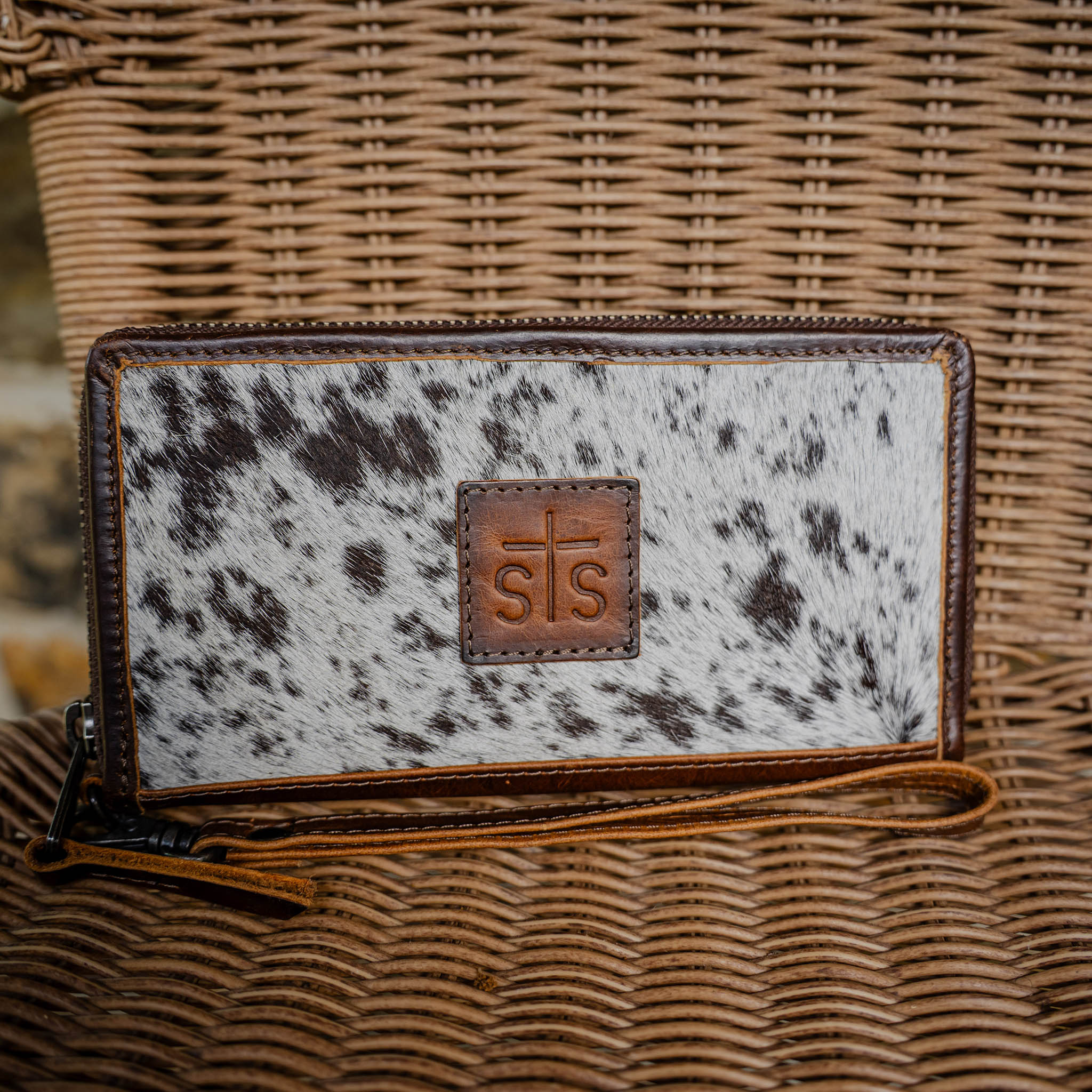 Vaquero Cowhide Bifold Wallet - Image 2