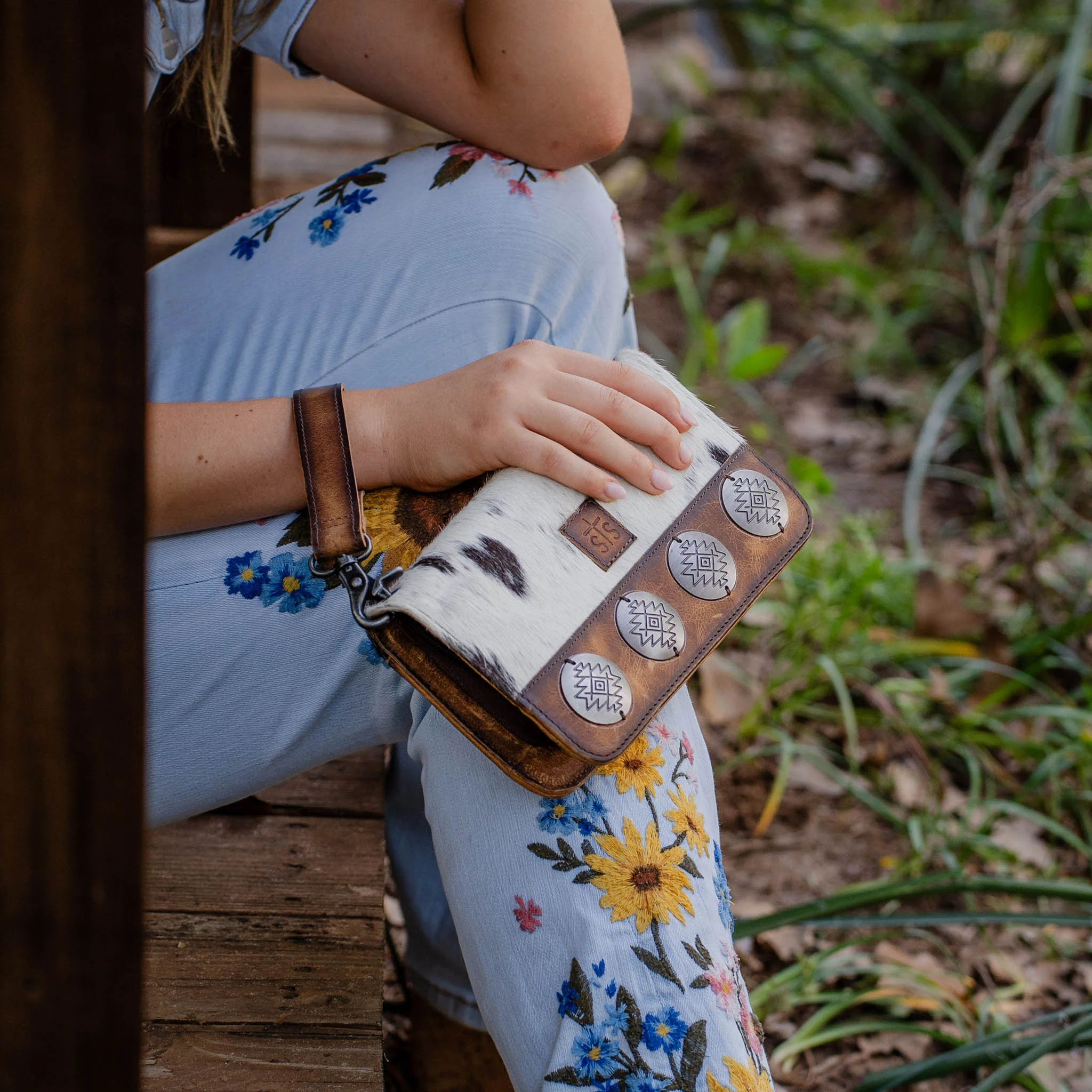 Vaquero Cowhide Evie Organizer - Image 4
