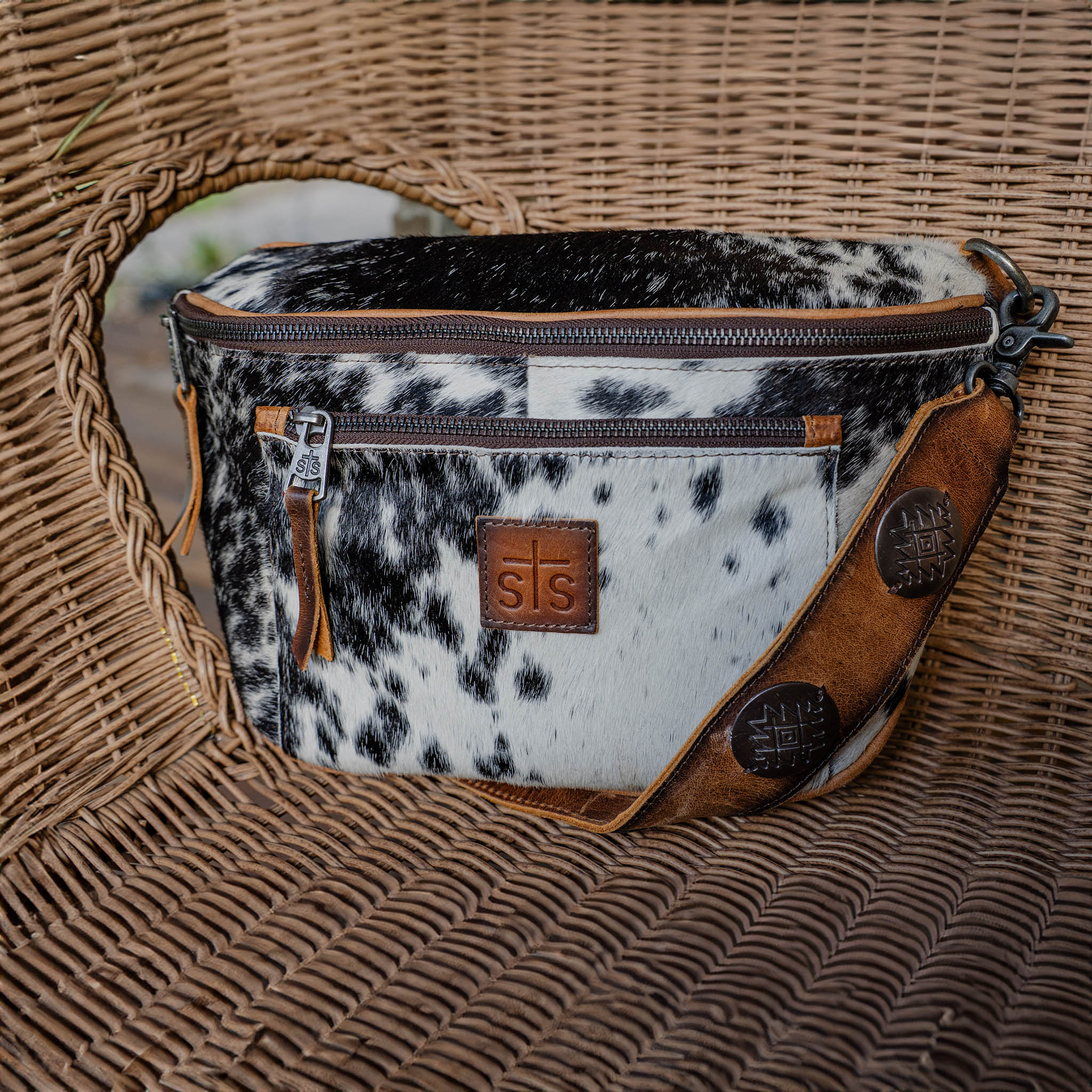 Vaquero Cowhide Sachi Sling - Image 4